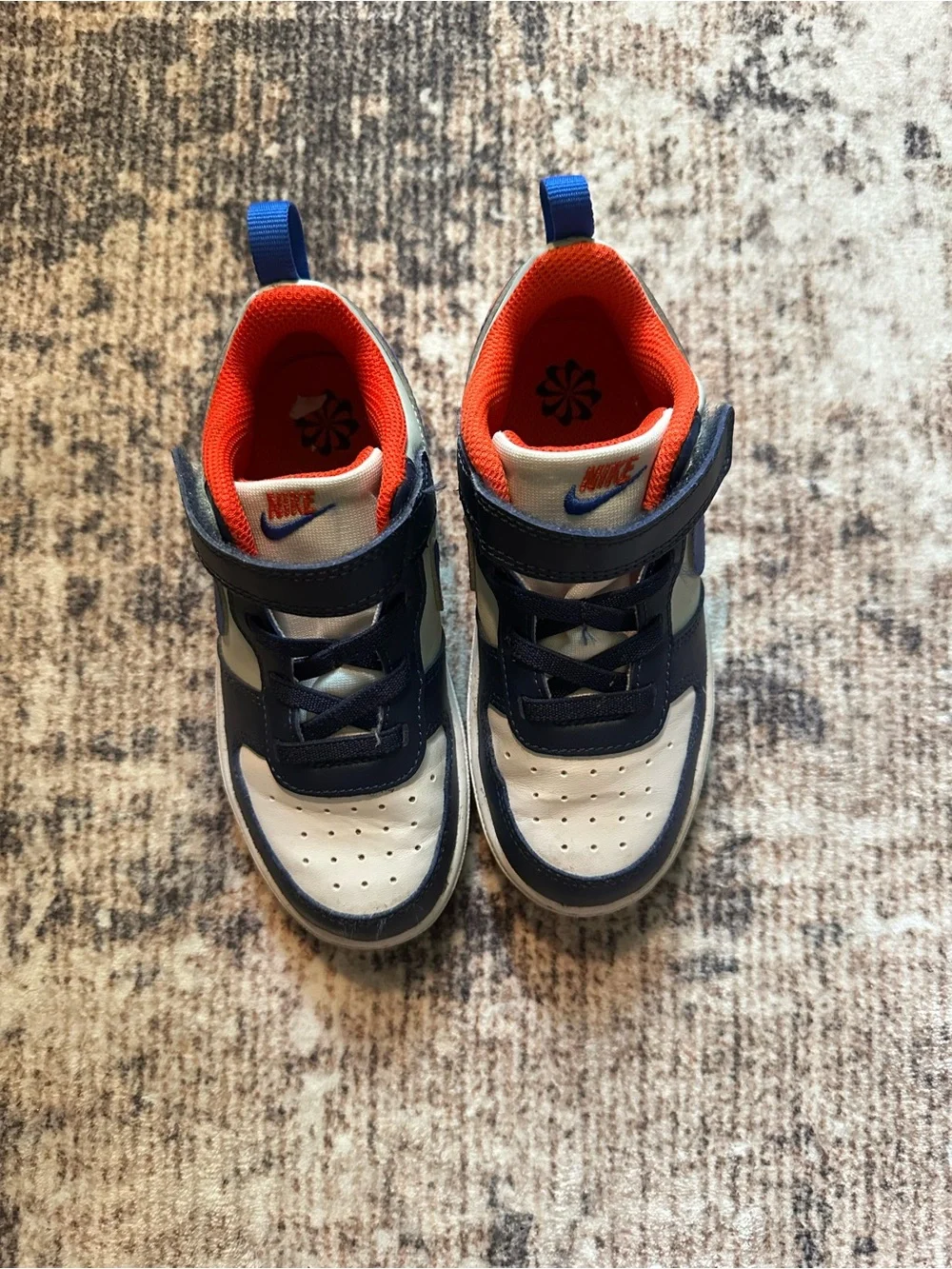 Nike Kids Low-Top Sneakers in Navy, Blue, orange and White